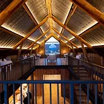Station touristique Aurora Borealis Observatory Silsand