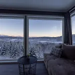Aurora Borealis Observatory * Silsand