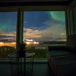 Aurora Borealis Observatory * Silsand