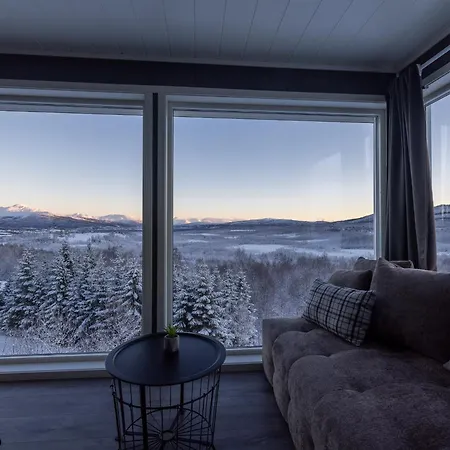 Aurora Borealis Observatory * Silsand