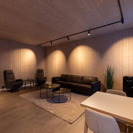 Aurora Borealis Observatory * Silsand