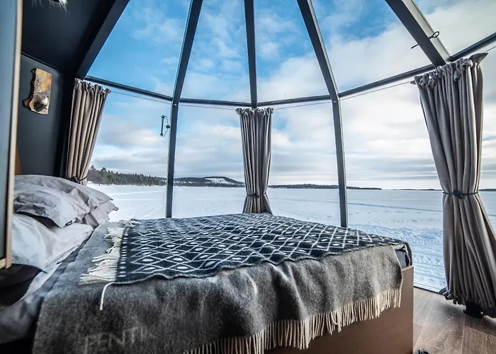 Aurora Borealis Observatory