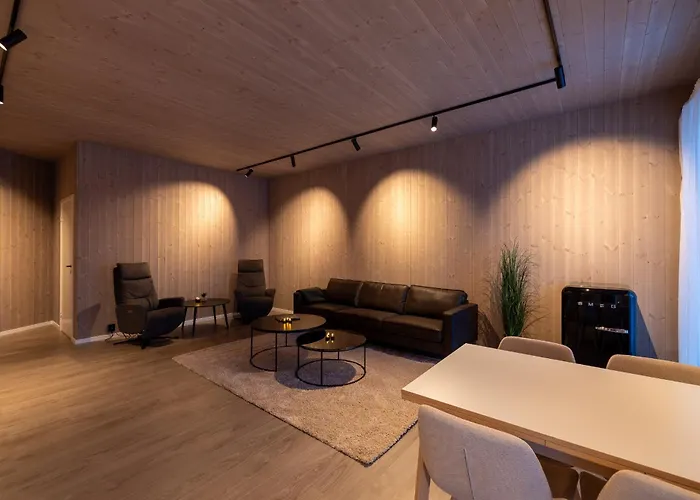 Aurora Borealis Observatory * Silsand